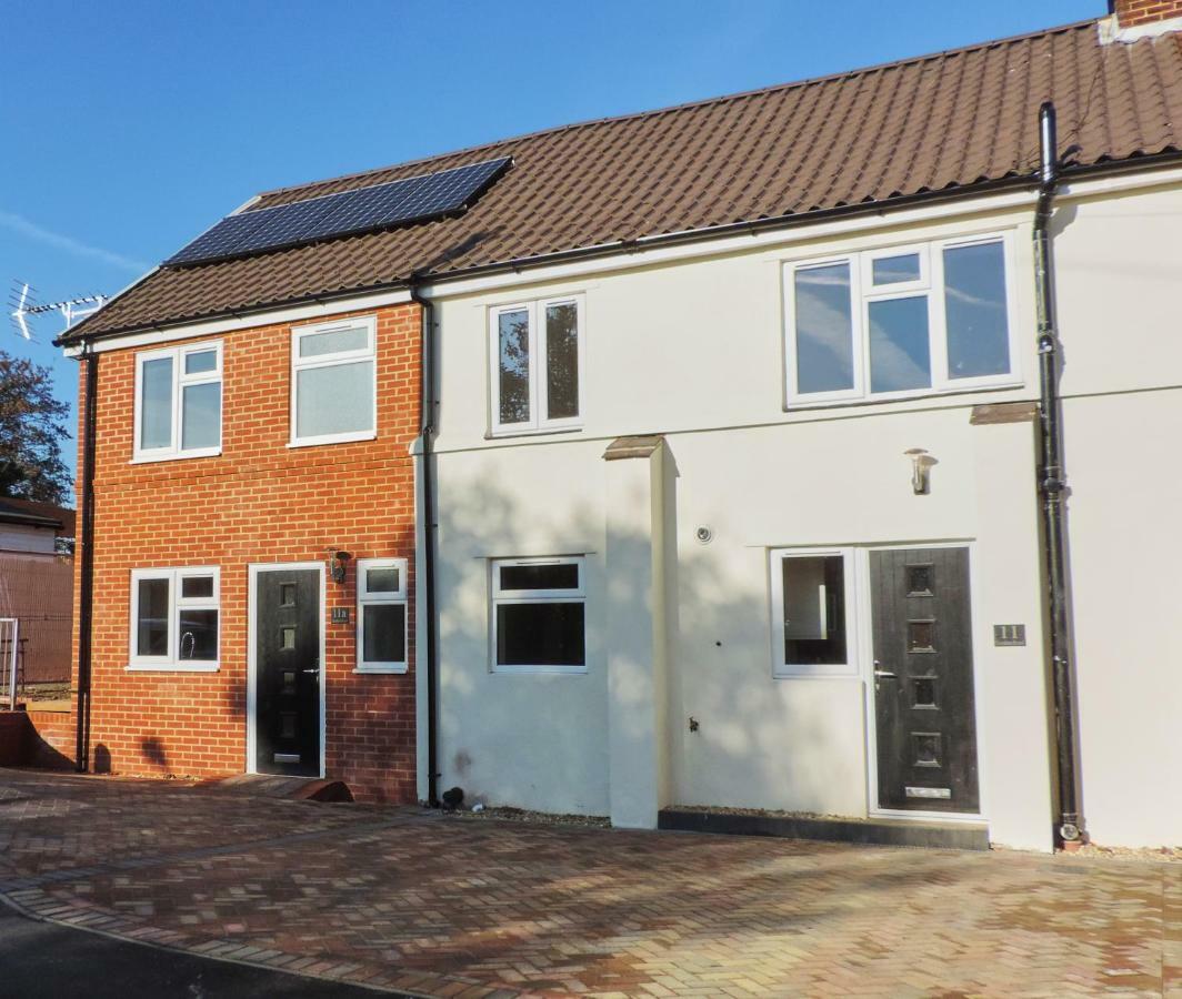 3 Bed Farnborough Air *